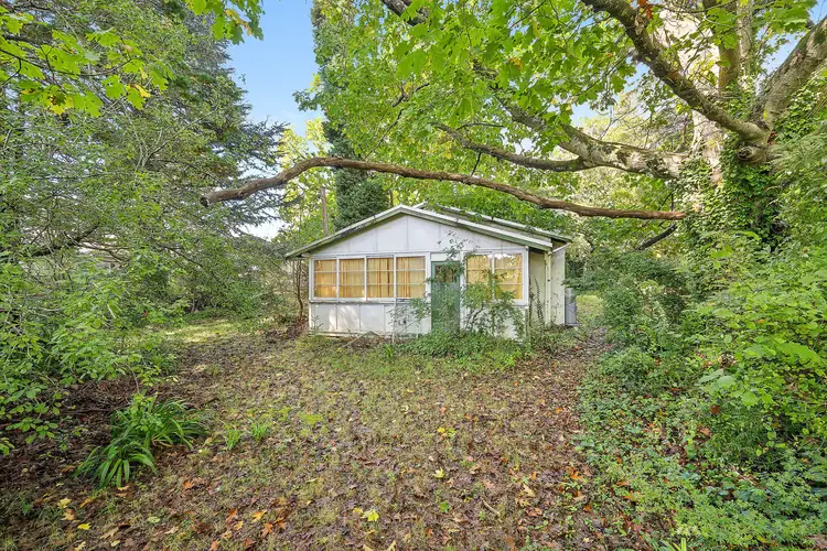 66 Waratah Road, Wentworth Falls NSW 2782