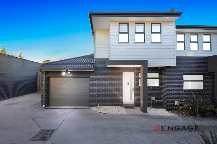 12/84 Rockbank Road
