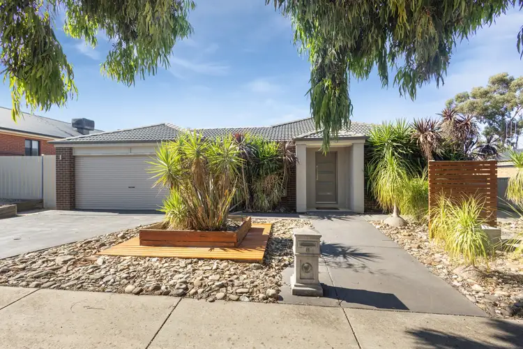 8 Huntingdale Avenue, Eaglehawk VIC 3556