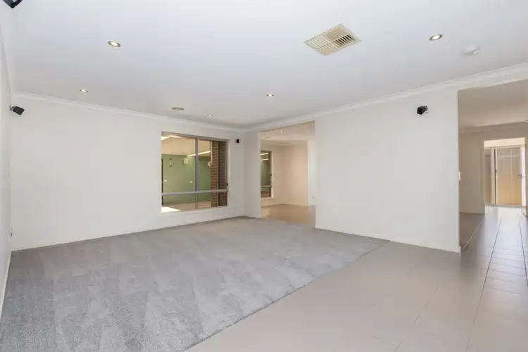 Fifth view of Homely house listing, 8 Huntingdale Avenue, Eaglehawk VIC 3556