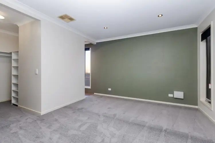 Sixth view of Homely house listing, 8 Huntingdale Avenue, Eaglehawk VIC 3556