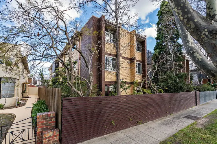 9/318 Dandenong Road
