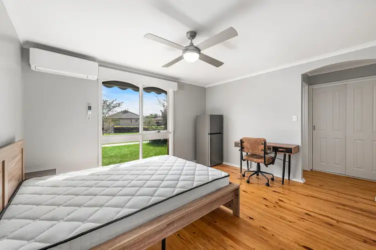 11 Essex Drive, Melton VIC 3337