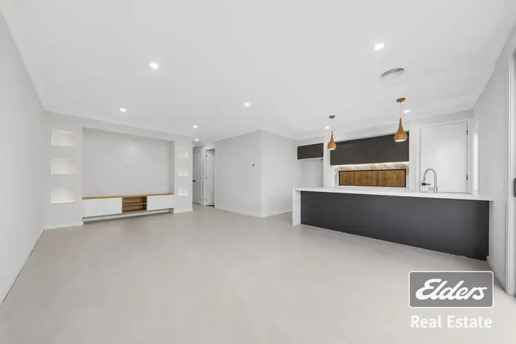 28 Sesame Street, Fraser Rise VIC 3336