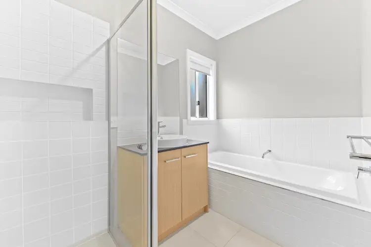 Fifth view of Homely house listing, 3 Venetia Way, Cranbourne South VIC 3977