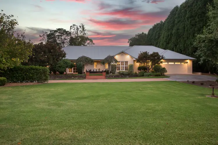 10 Kyeema Close, Burradoo NSW 2576
