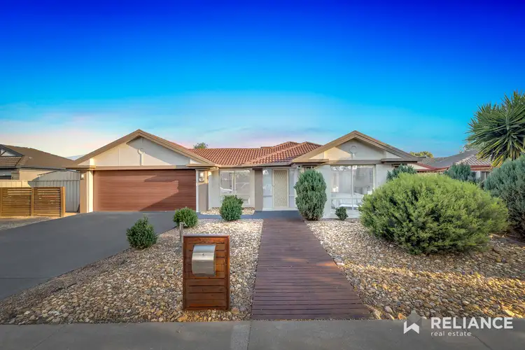 52 Chisholm Way, Caroline Springs VIC 3023