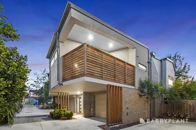 2 Dylan Close, Lilydale VIC 3140