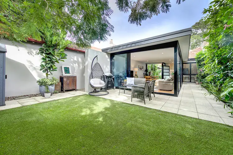 75 Hale Road