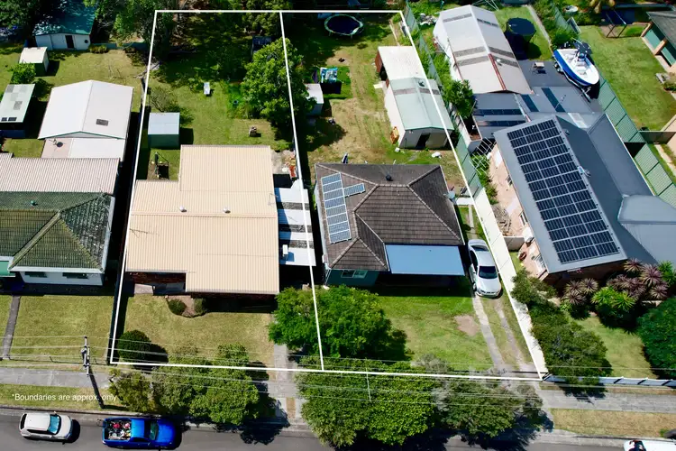 13 Leamington Road, Oak Flats NSW 2529