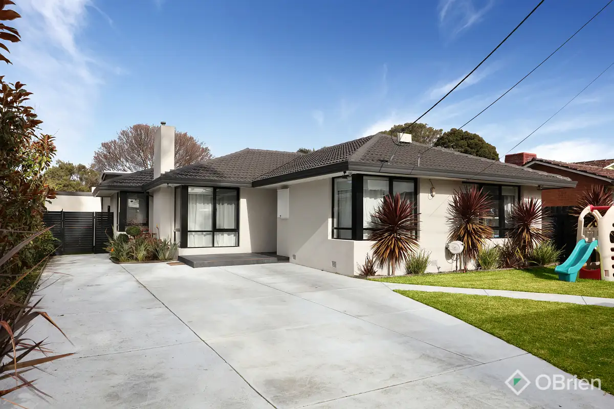 Main view of Homely house listing, 39 Pasadena Crescent, Bentleigh East VIC 3165