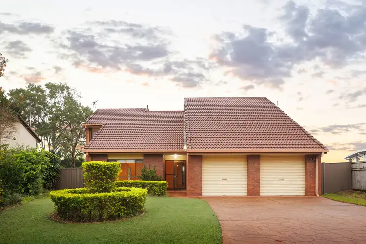24 Rialanna Street, Kenmore QLD 4069