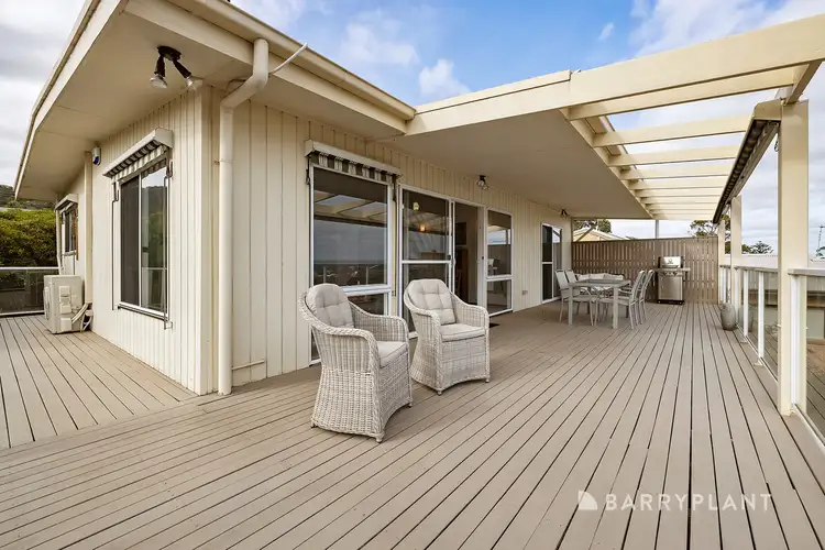 2 Russell Street, Mccrae VIC 3938