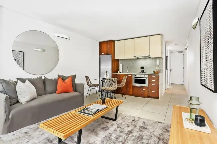 14/7-9 Alison Road