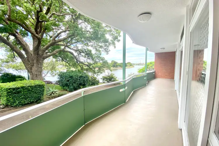 2/30 Brisbane Street, Toowong QLD 4066