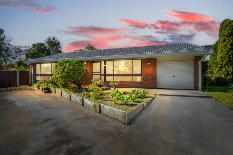 81 Ollier Crescent