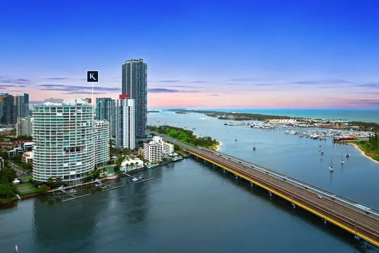 146/75 Brighton Parade, Southport QLD 4215