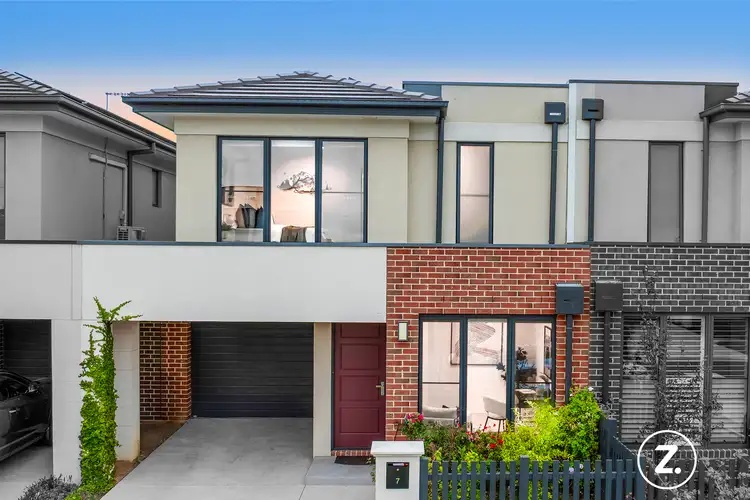 7 Knotwood Street