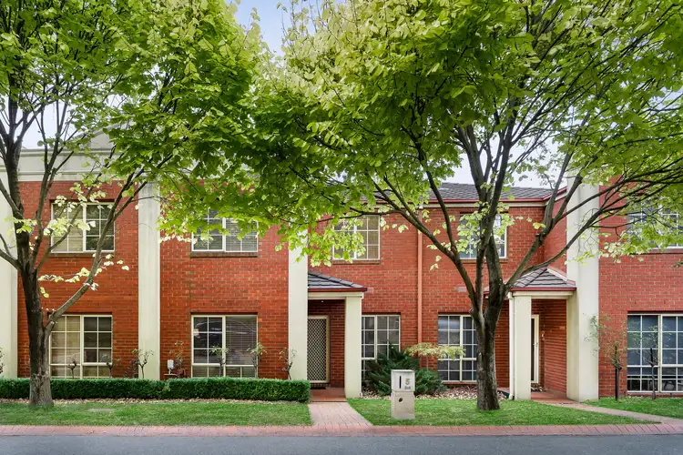 5 Nursery Way, Burwood VIC 3125