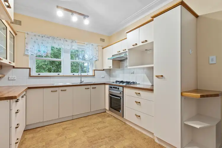 Third view of Homely apartment listing, 4/11 Macarthur Avenue, Crows Nest NSW 2065