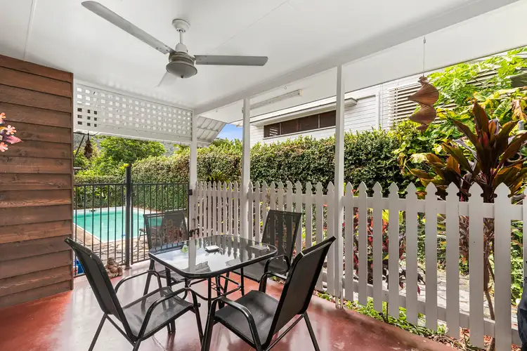 212 Greenslopes Street, Edge Hill QLD 4870