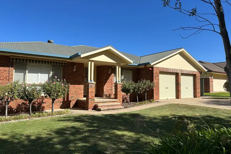 15 Dillon Avenue