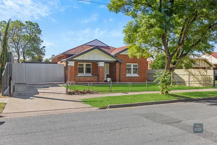 12 Knight Street