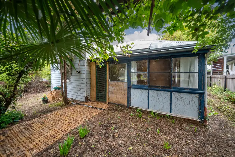82 Erskine Street