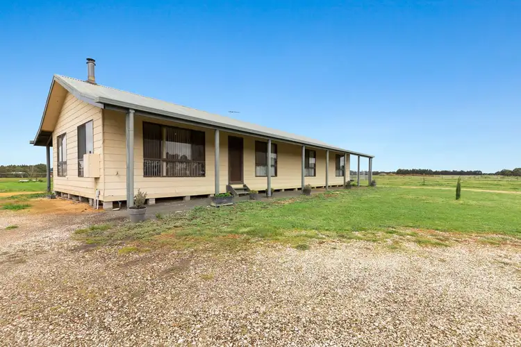 101 Racecourse Road, Haddon VIC 3351