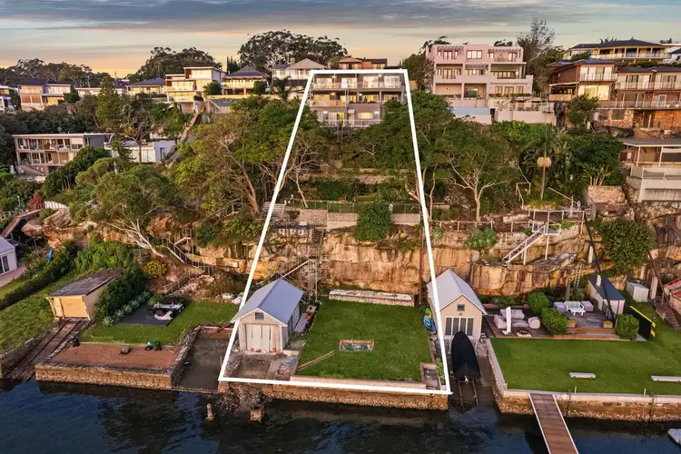 129 Stuart Street, Blakehurst NSW 2221