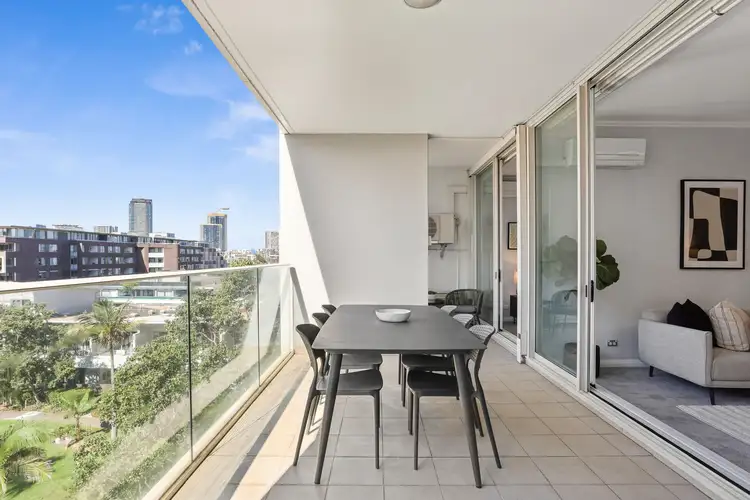764/3 Baywater Drive, Wentworth Point NSW 2127