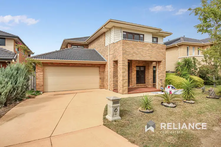 5 Spraypoint Drive, Sanctuary Lakes VIC 3030