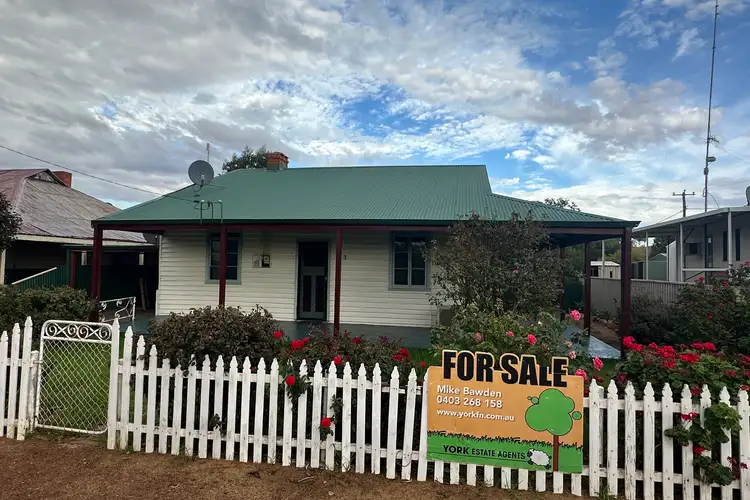 3 Ada Street, Narembeen WA 6369