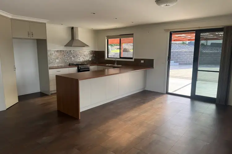 1 Rowena Court, Devonport TAS 7310