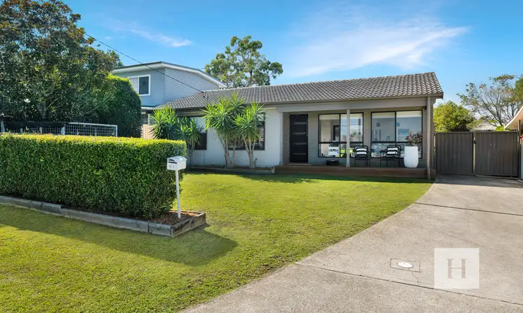 61 Hughes Avenue, Kanwal NSW 2259