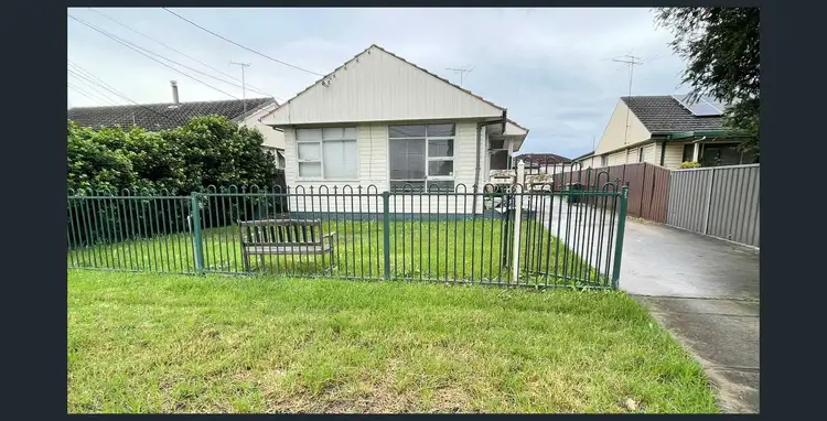 62 Chifley Street, Smithfield NSW 2164