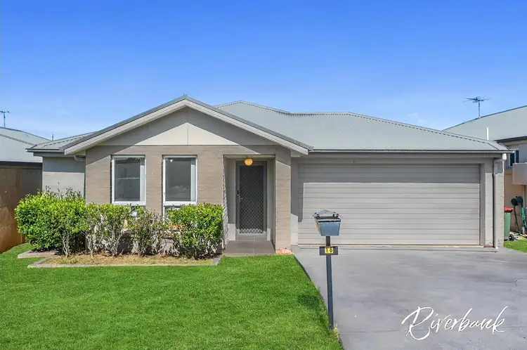 16 Fortune Street, Glenfield NSW 2167