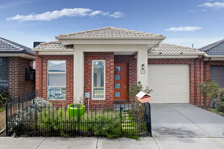 10 Colonial Way, Melton West VIC 3337