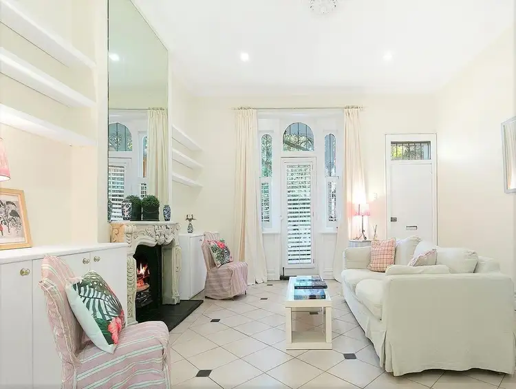 1/24 Rosebank Street