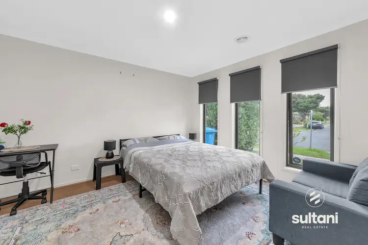 Fifth view of Homely house listing, 60 Ardent Crescent, Cranbourne East VIC 3977