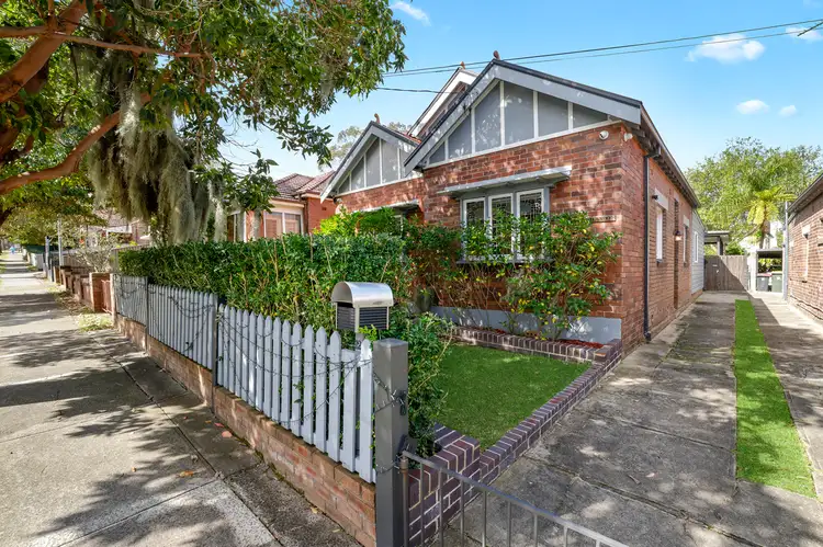 12 Hampton Street, Croydon Park NSW 2133