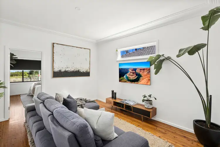 Fifth view of Homely house listing, 280 Gladstone Avenue, Mount Saint Thomas NSW 2500