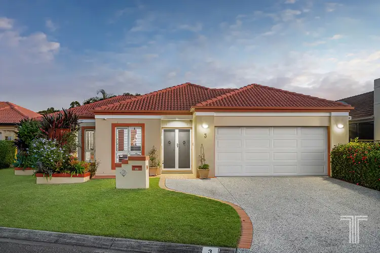 3 Rio Vista Close, Carindale QLD 4152