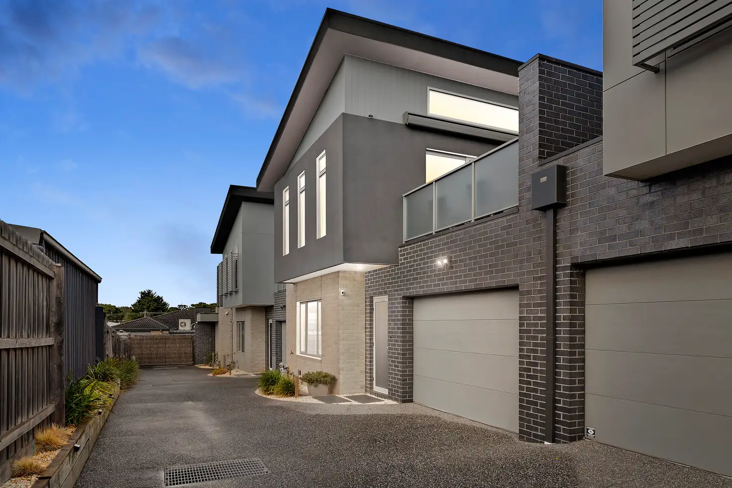 Main view of Homely unit listing, 2/3 Hope Street, Rosebud VIC 3939