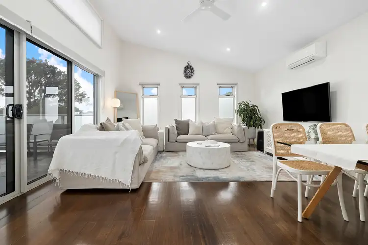 Third view of Homely unit listing, 2/3 Hope Street, Rosebud VIC 3939