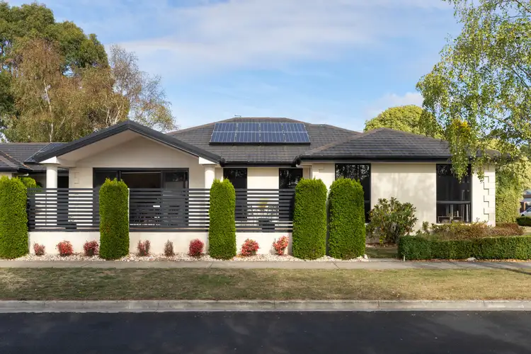 17 Tugrah Road, Stony Rise TAS 7310