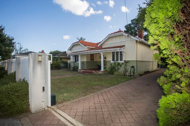 42 West Road, Bassendean WA 6054