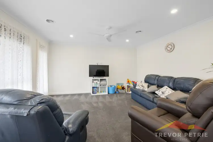 Fifth view of Homely house listing, 4 Linsdell Court, Canadian VIC 3350