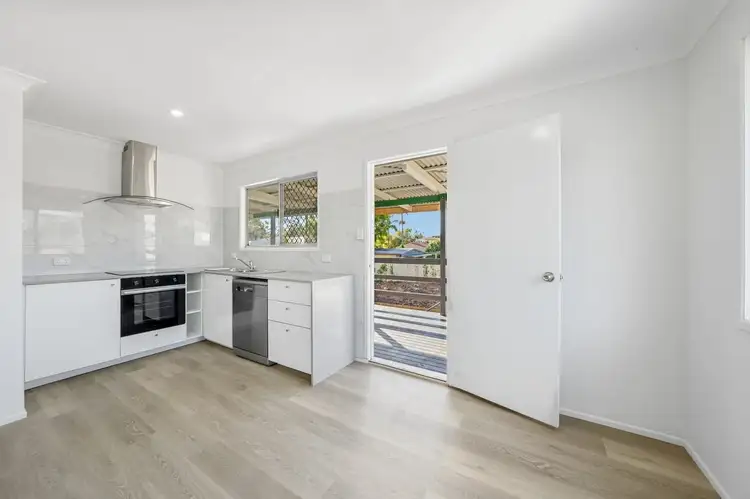 5 Tauris Road