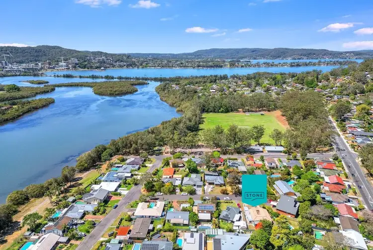 Fifth view of Homely house listing, 10 Waterside Close, Point Clare NSW 2250